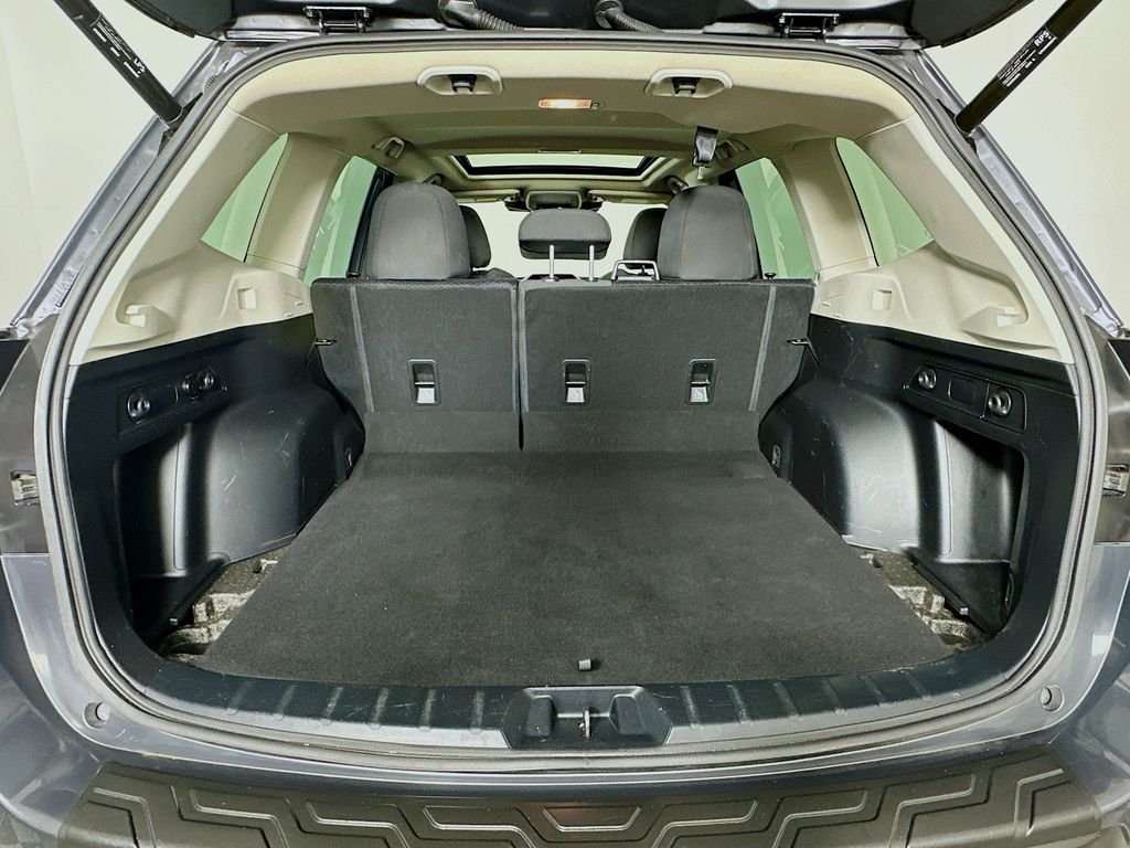 Used 2023 Gray Metallic Subaru Premium image 27