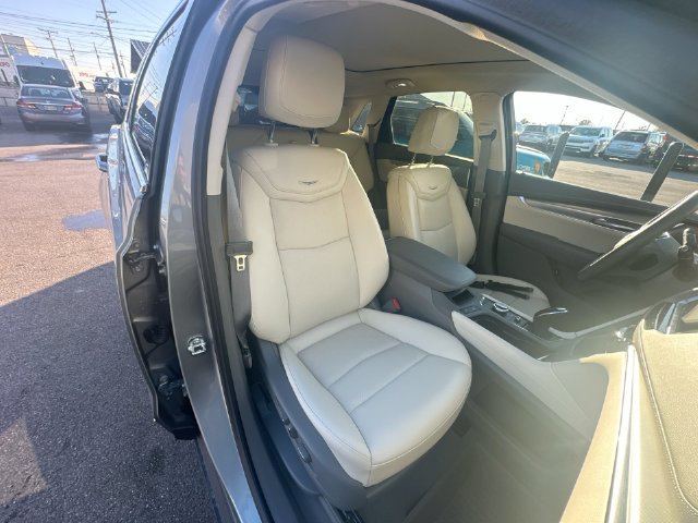 Used 2026 Silver Cadillac Premium Luxury image 27