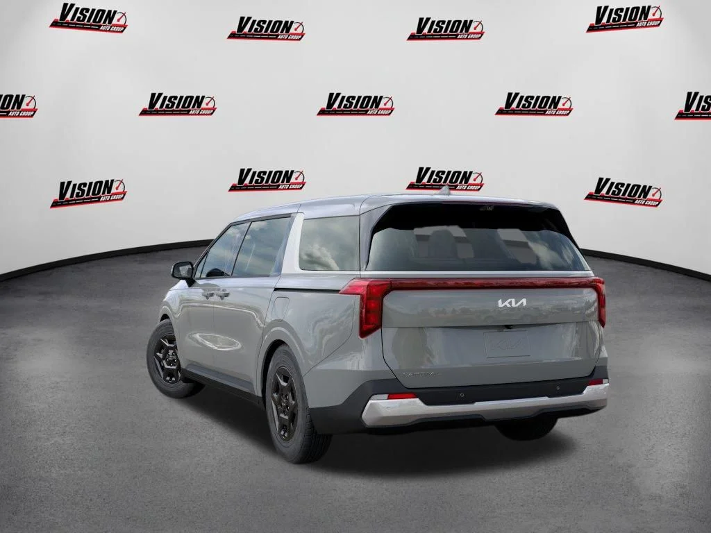 New 2027 White Kia LXS image 4