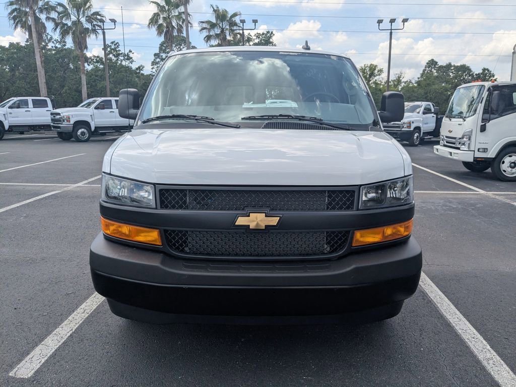 2025 Chevrolet Express Cargo Work Van - Photo 9