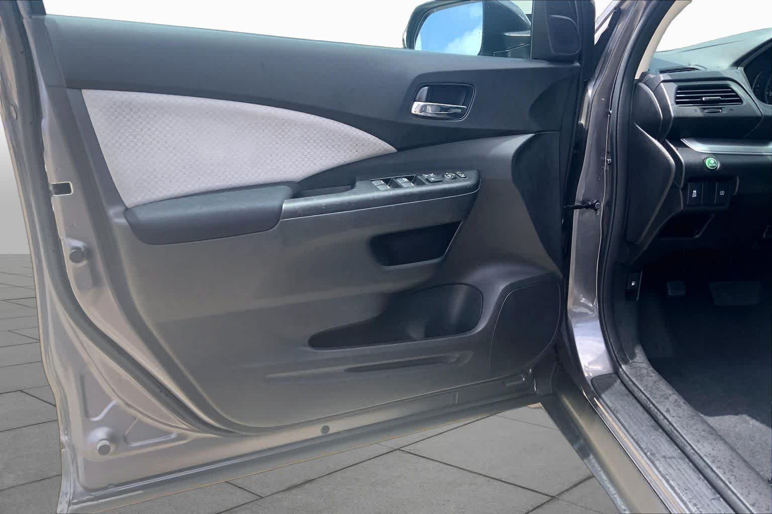 Used 2015 Urban Titanium Metallic Honda EX image 21