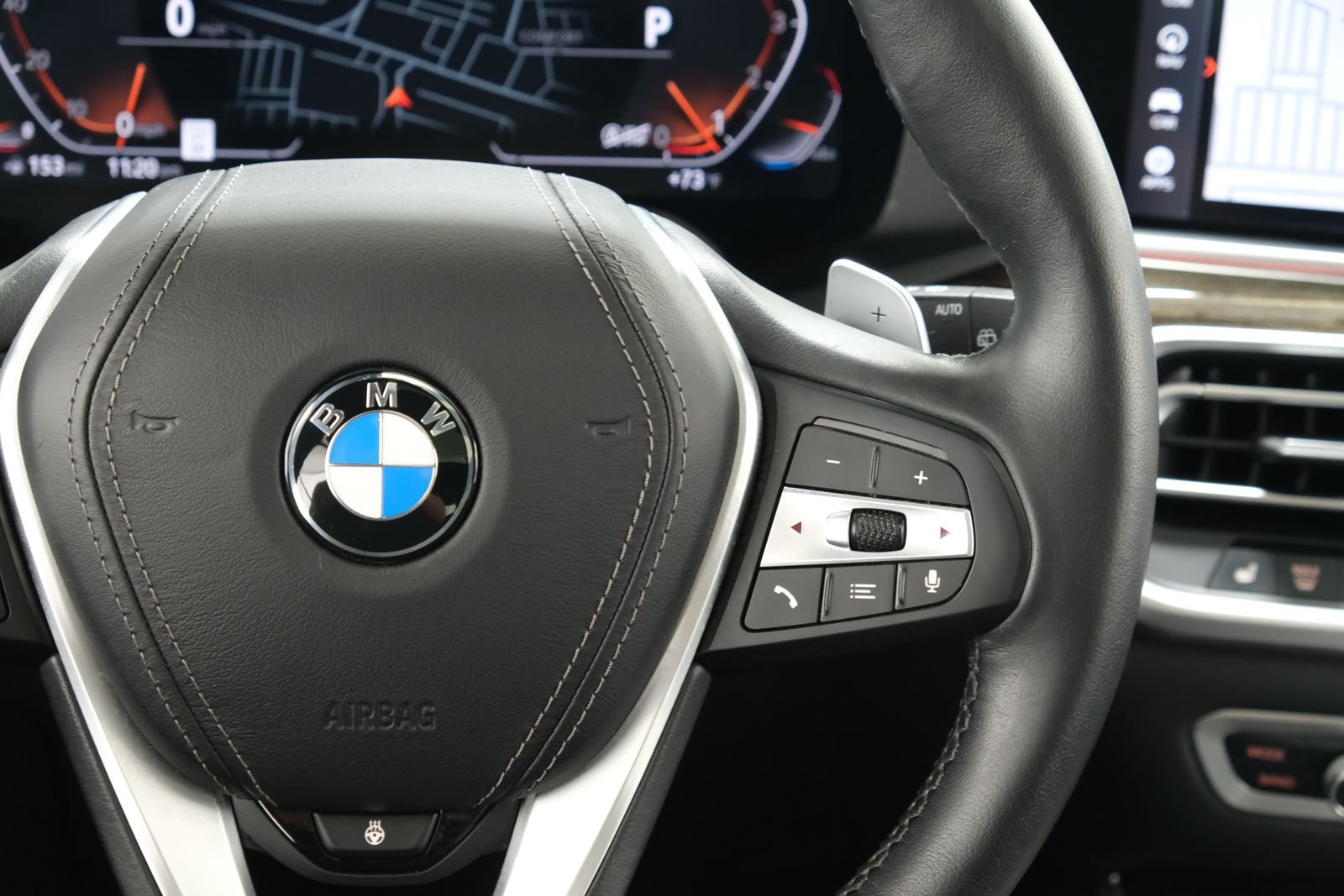 Used 2020 Tanzanite Blue II Metallic BMW xDrive40i image 13