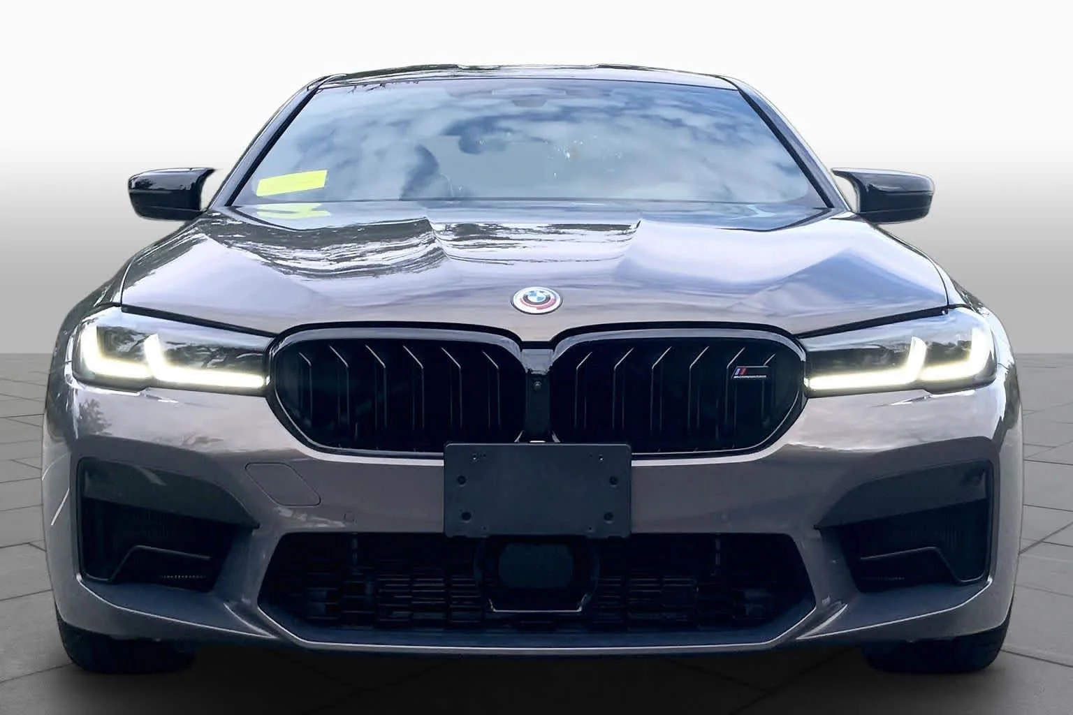 Certified Used 2023 Alvite Grey Metallic BMW  image 3