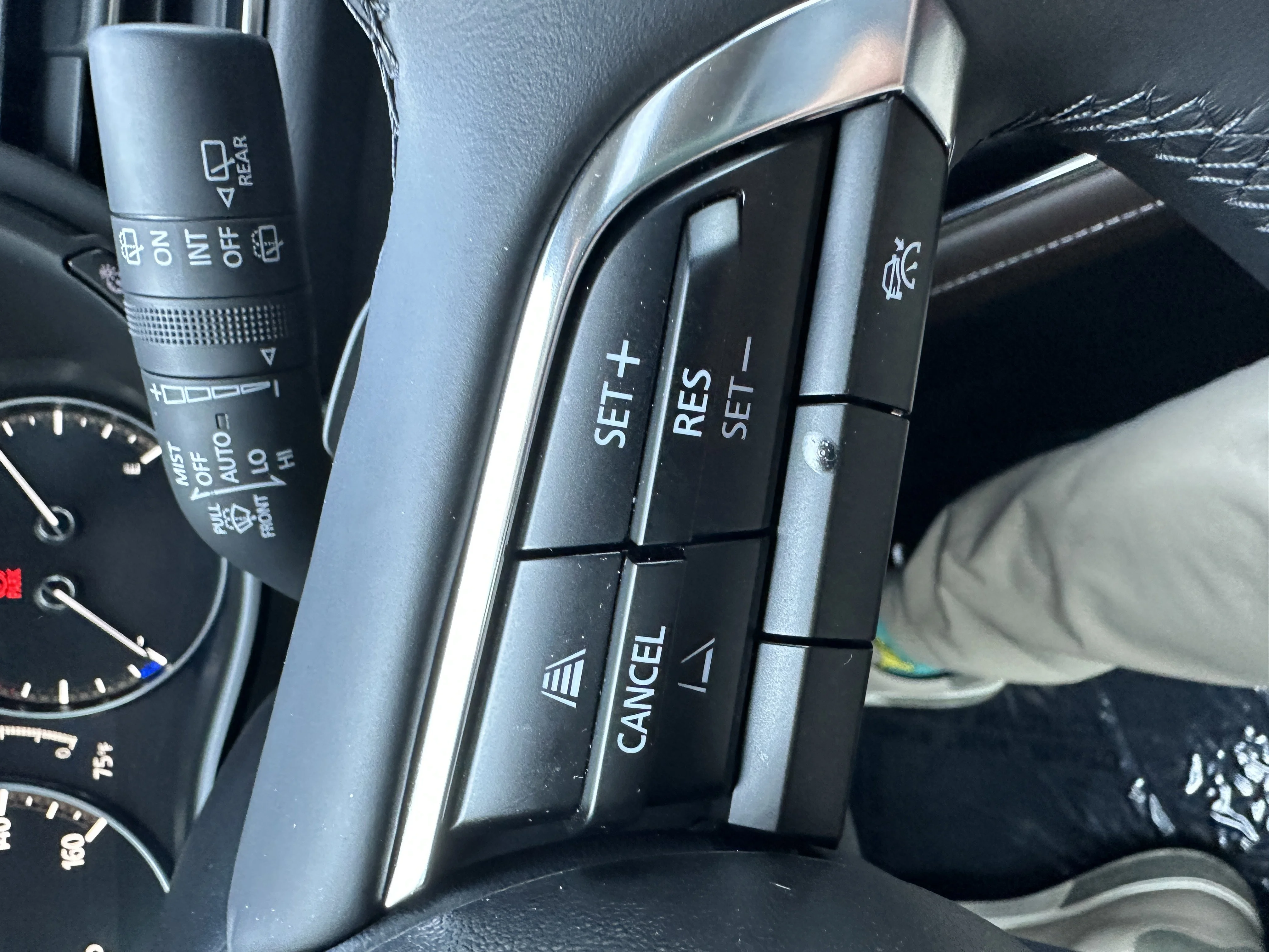 Certified Used 2025 Jet Black Mica Mazda 2.5 S Premium Package image 28