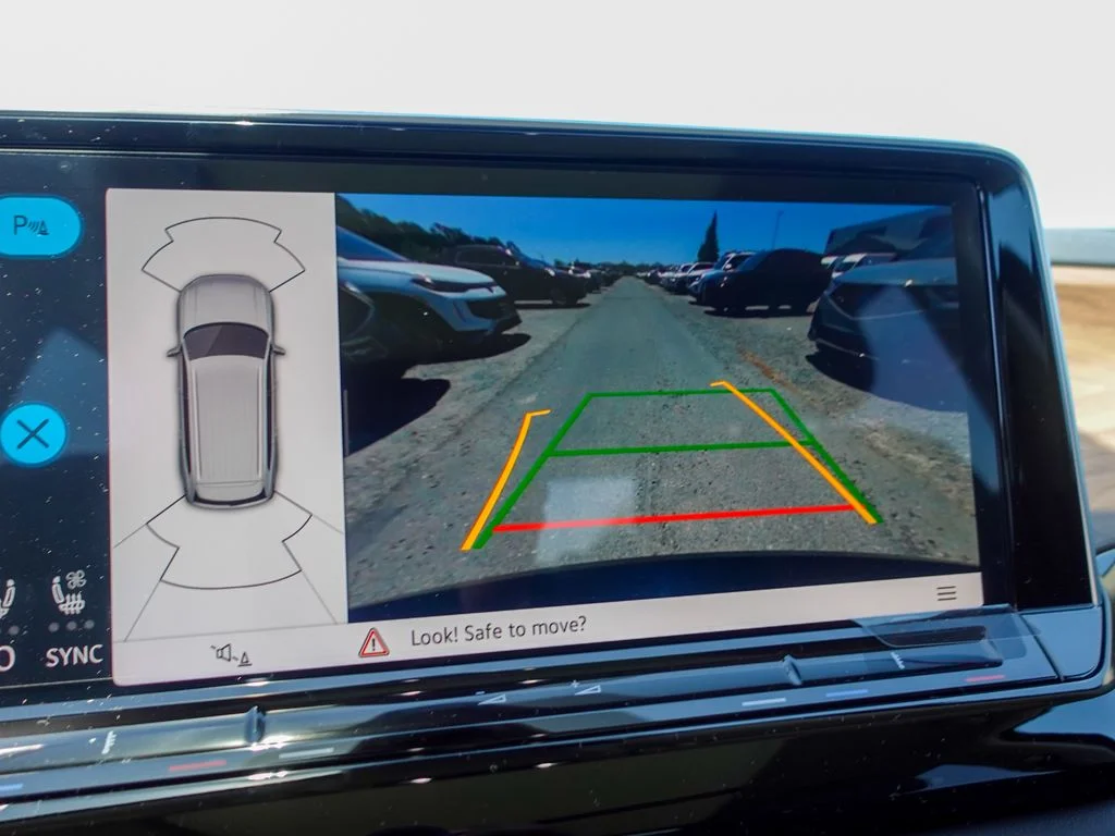New 2026  Volkswagen SE w/Technology image 19