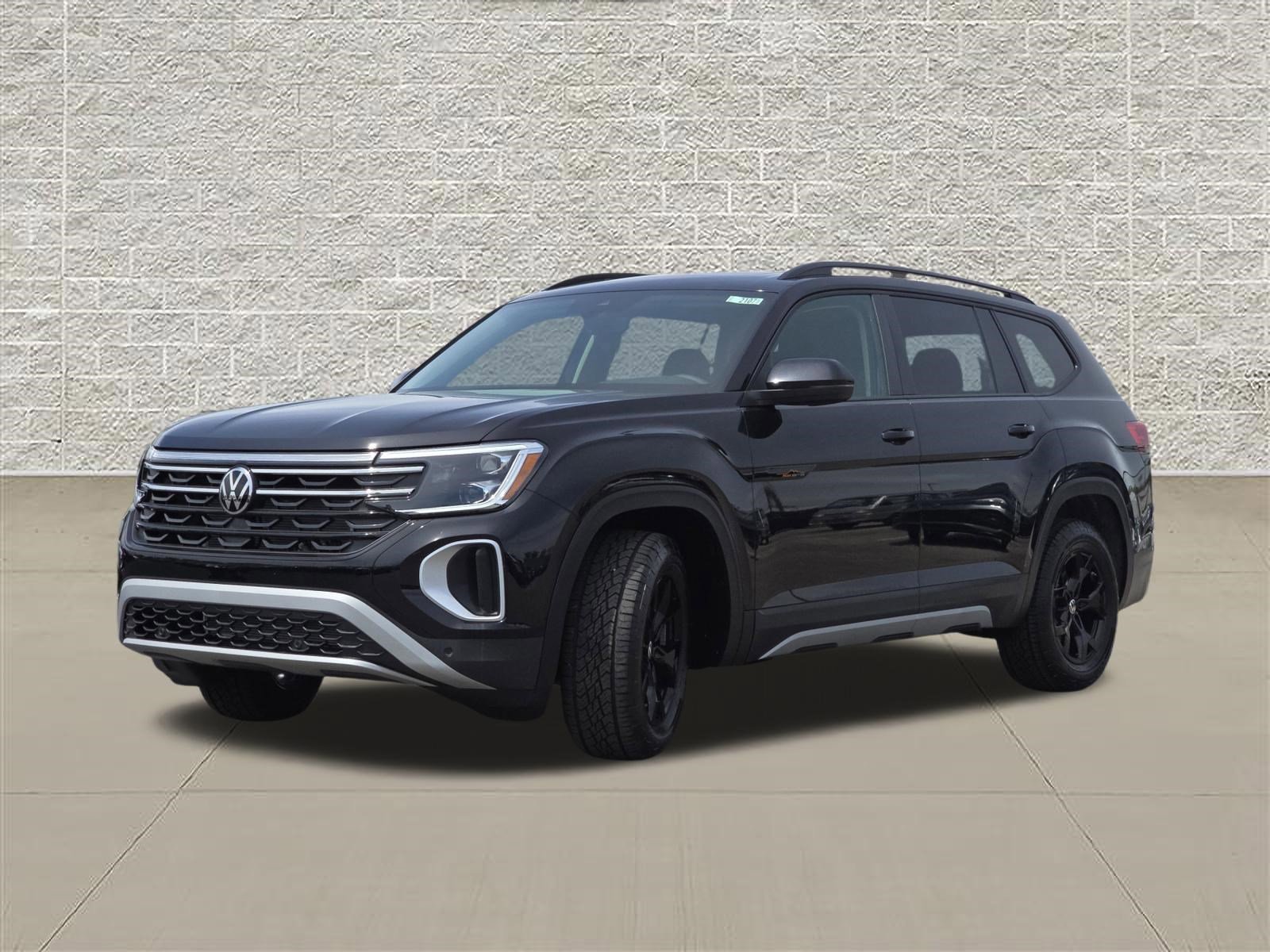 New 2026 Deep Black Pearl Volkswagen 2.0T Peak Edition image 3