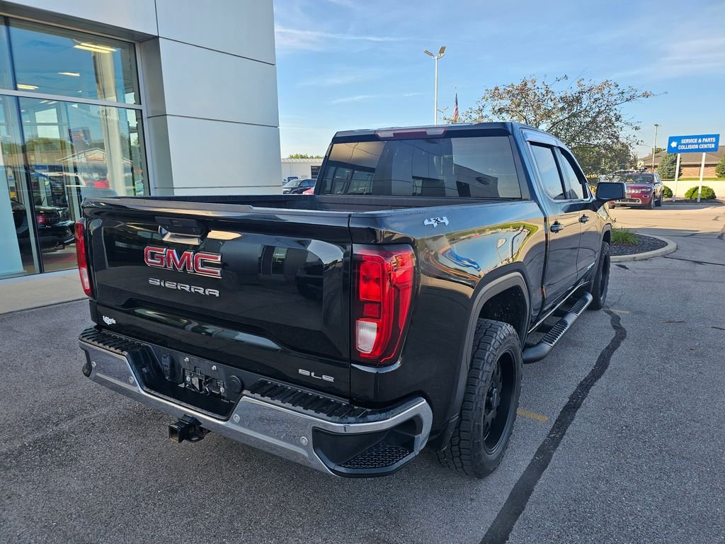 Used 2019 Black GMC SLE image 7