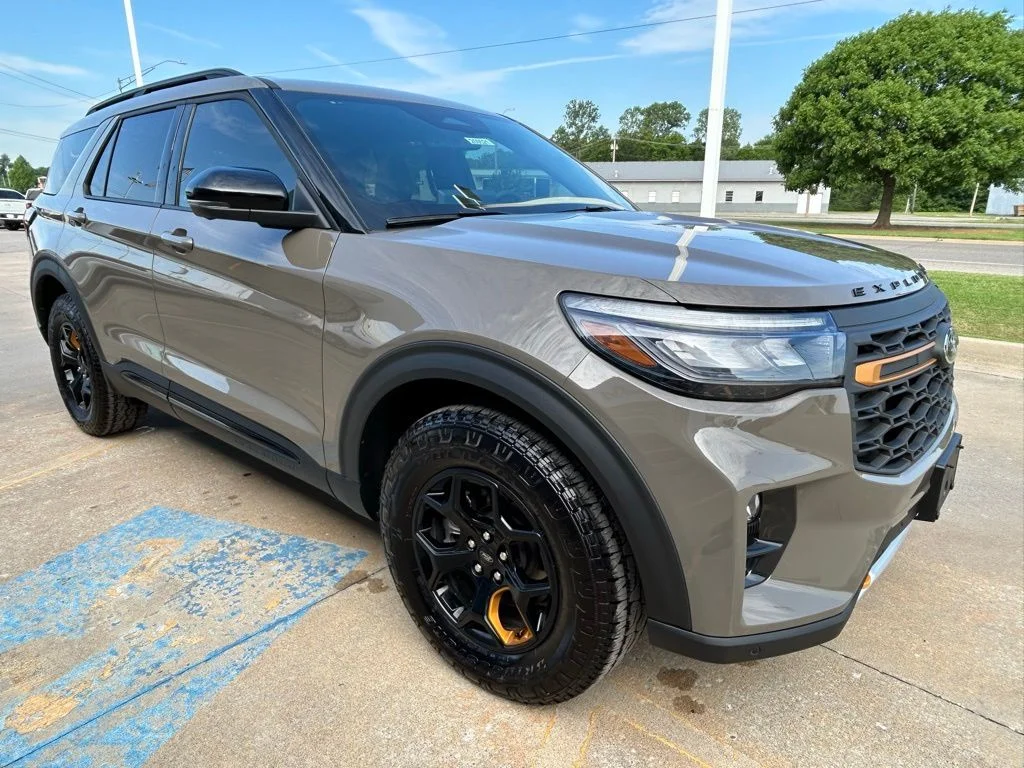 New 2026 Marsh Gray Ford Tremor image 4