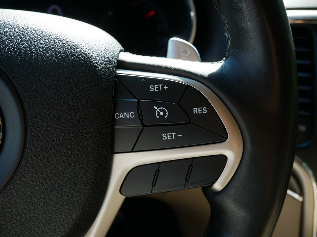 Used 2015 White Jeep Limited image 19