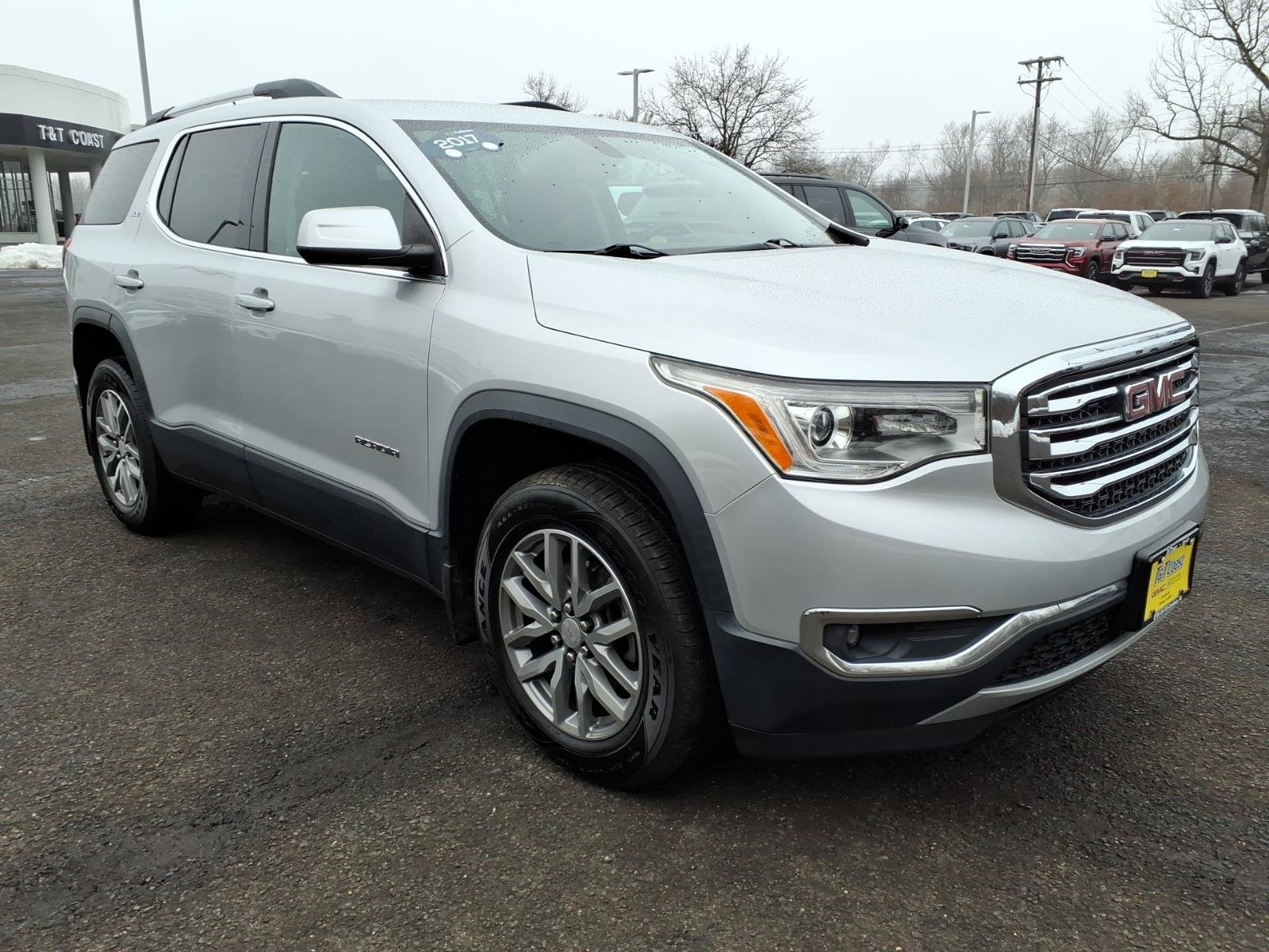 2017 GMC Acadia SLE-2