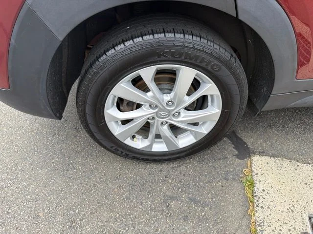 Used 2019 Red Hyundai Value image 26