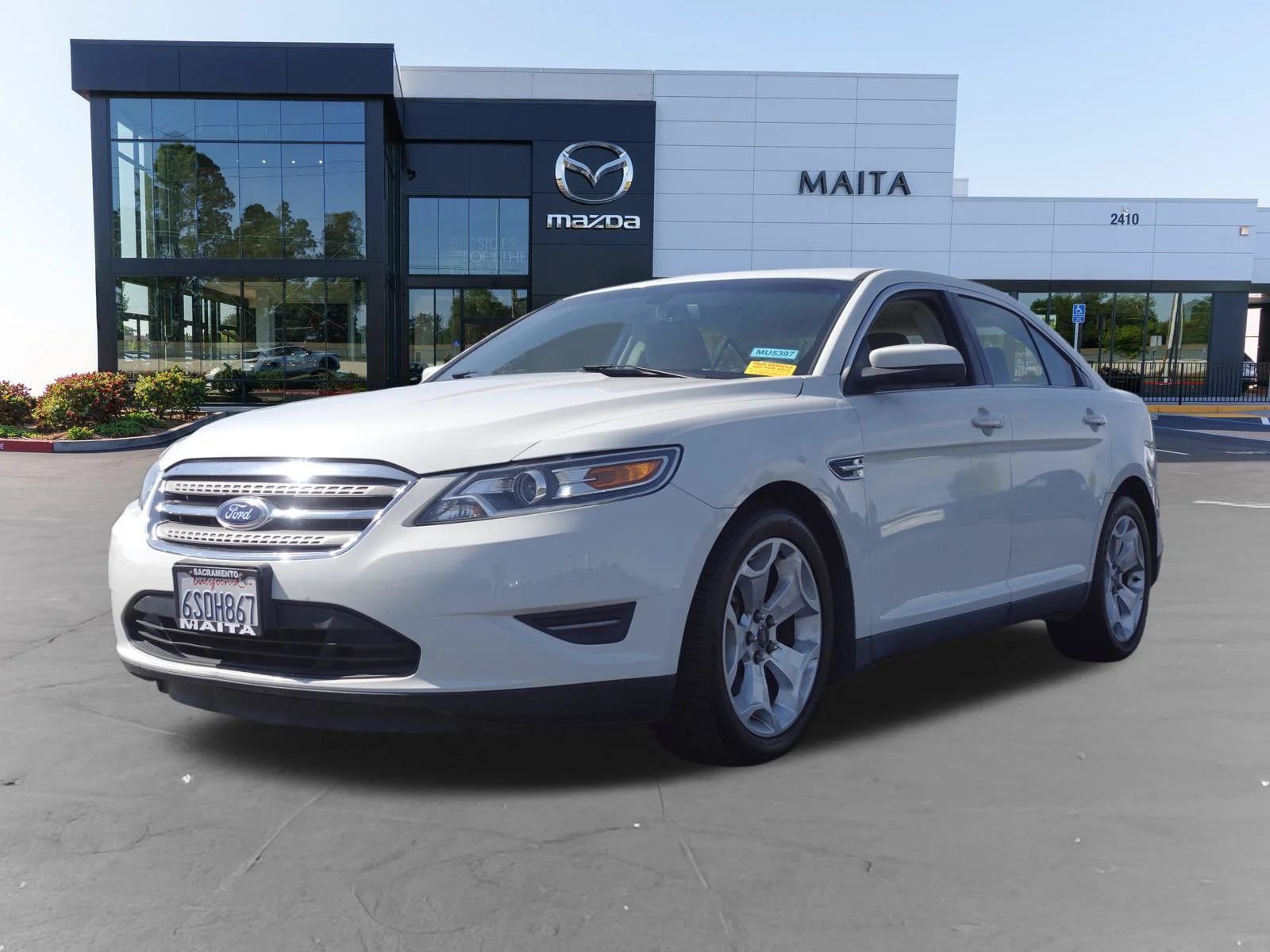 Used 2012 White Suede Ford SEL image 7