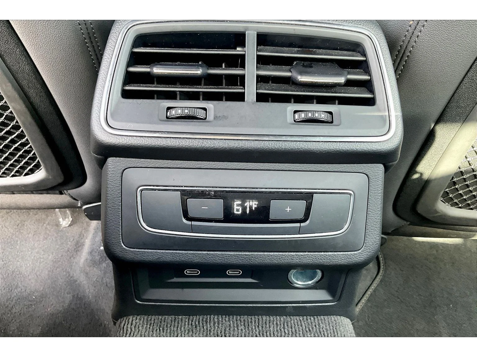 Used 2024  Audi Premium Plus image 23