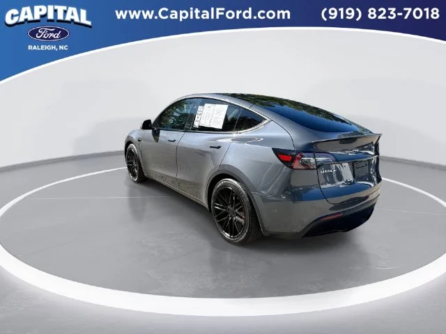 Used 2023  Tesla Performance image 6