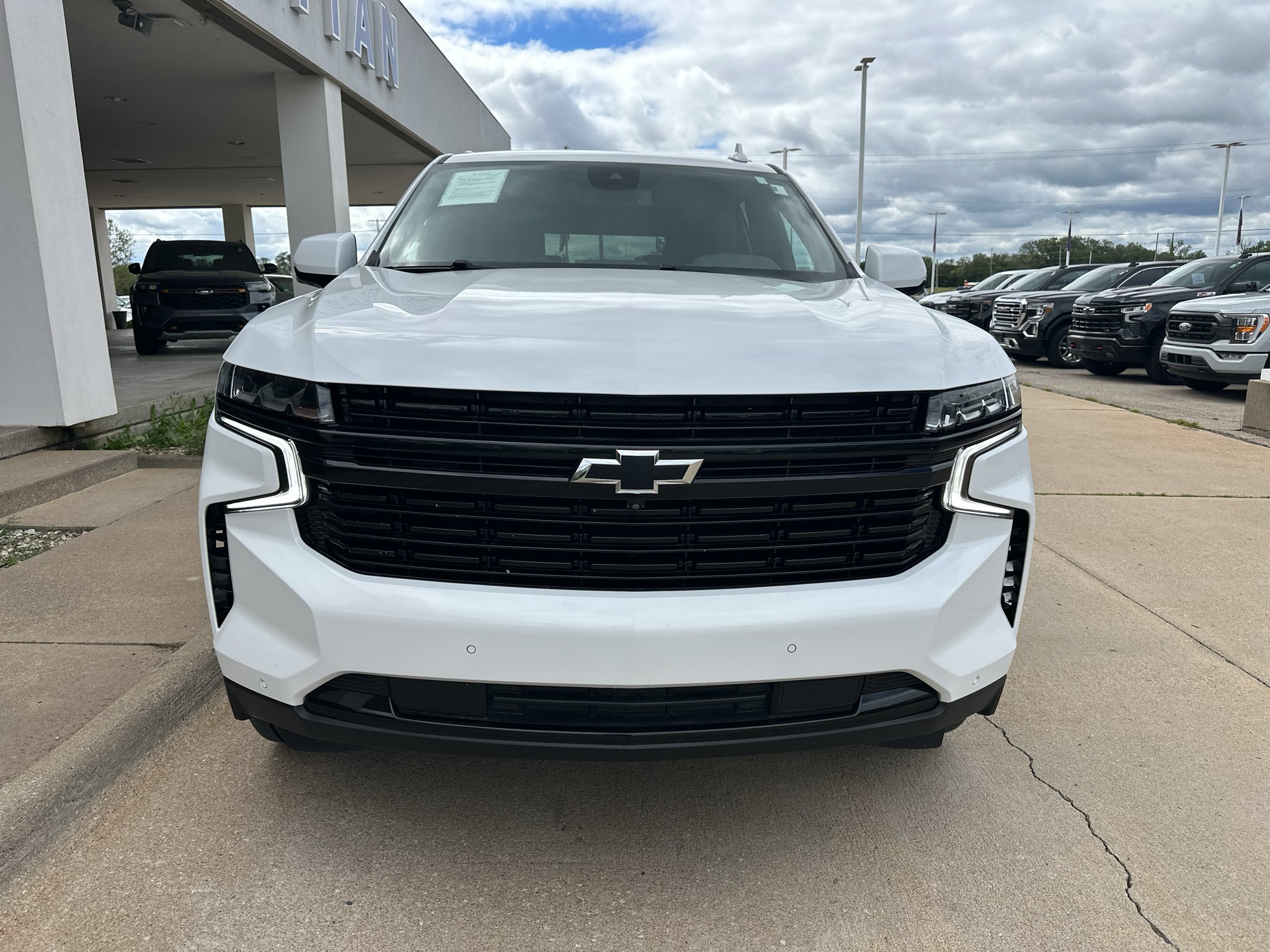 Used 2023 Summit White Chevrolet RST image 13