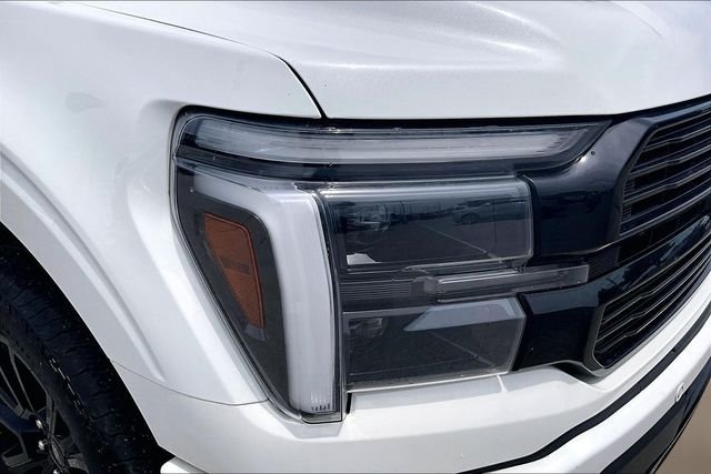 Used 2025 White Ford Platinum image 29
