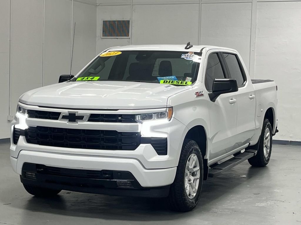Used 2023 Summit White Chevrolet RST image 4