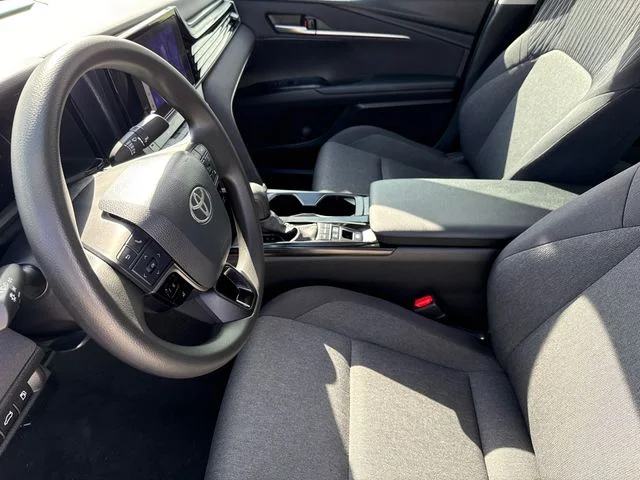 Used 2025 Silver Toyota LE image 18