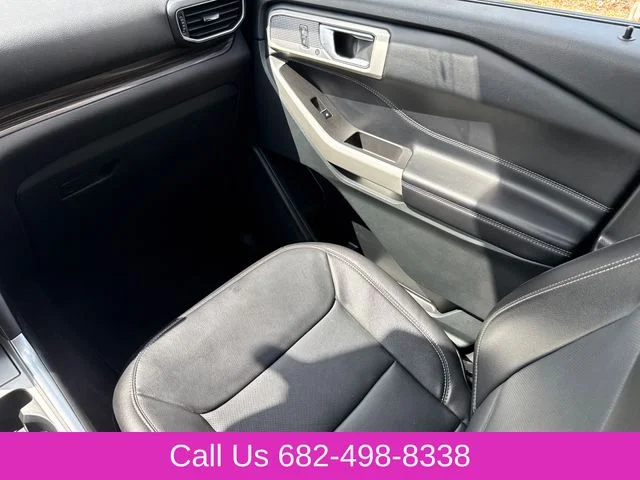 Used 2023 White Ford Limited image 17