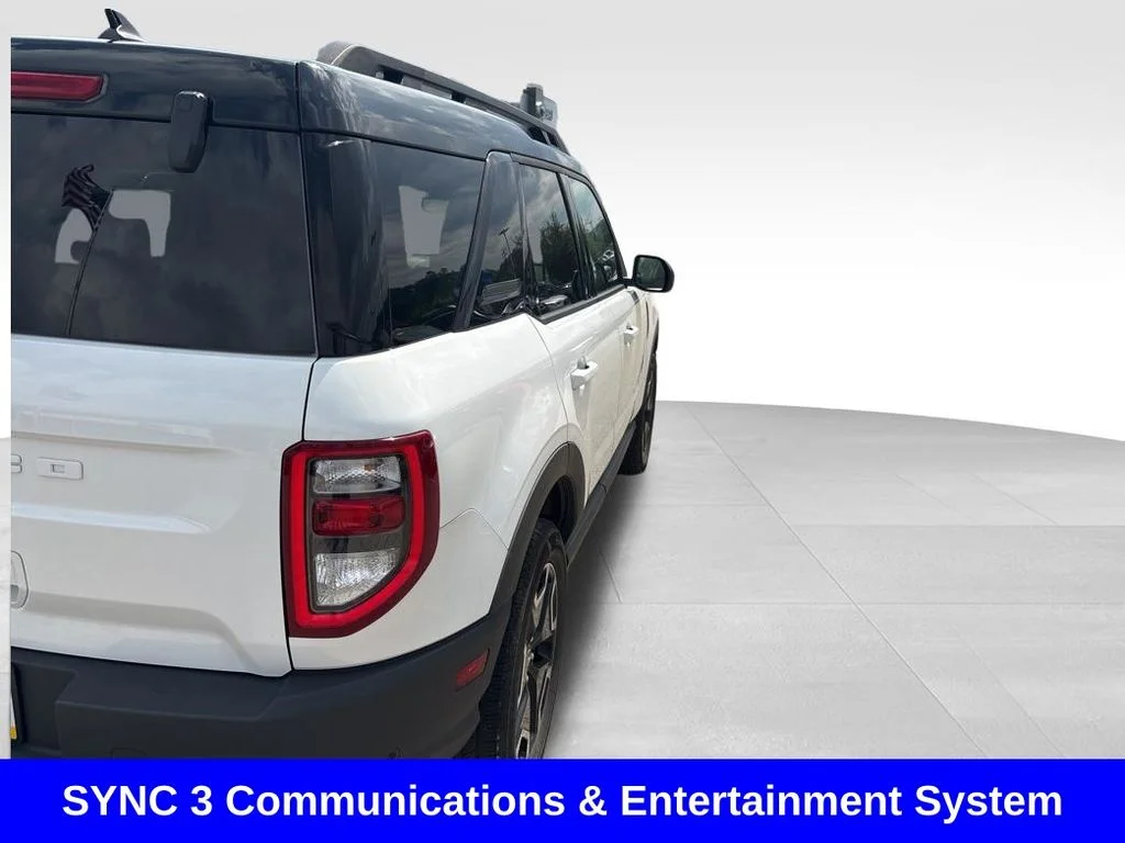 Used 2022 White Ford Outer Banks image 5