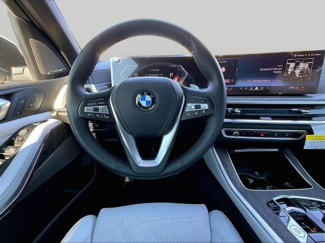 Used 2026 White BMW sDrive40i image 11
