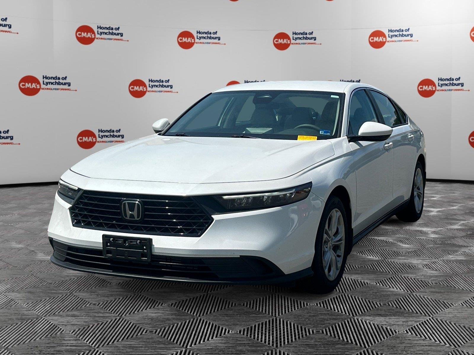 Used 2024 Platinum White Pearl Honda LX image 1