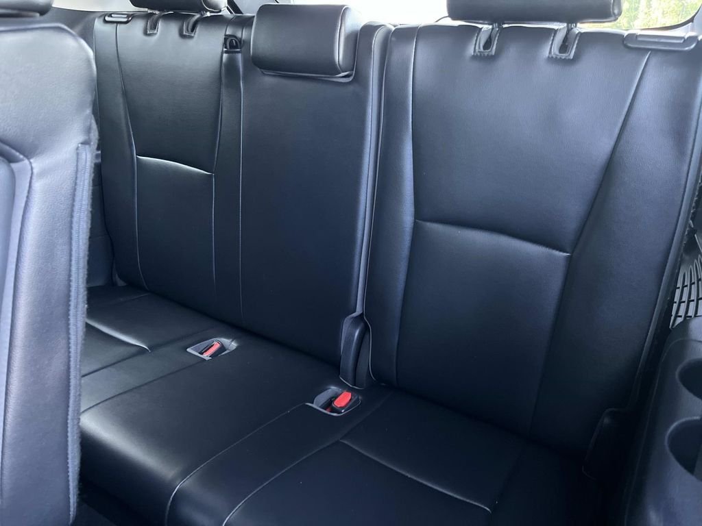 Used 2021 Blue Toyota XLE image 23