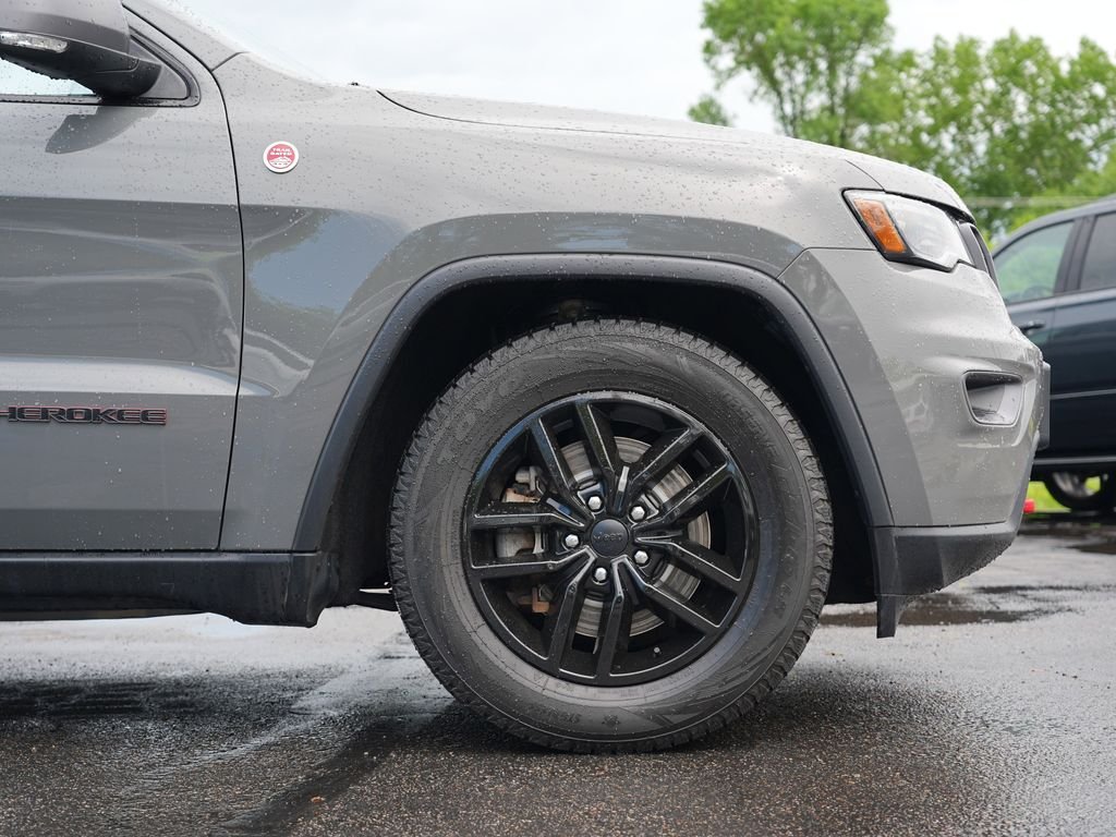 Used 2021 Gray Jeep Trailhawk image 11