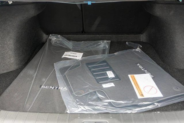 New 2027 Atlantic Gray Metallic Nissan SV image 8
