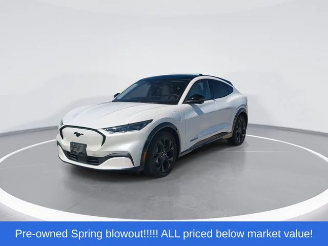 Used 2023 White Ford Premium image 4
