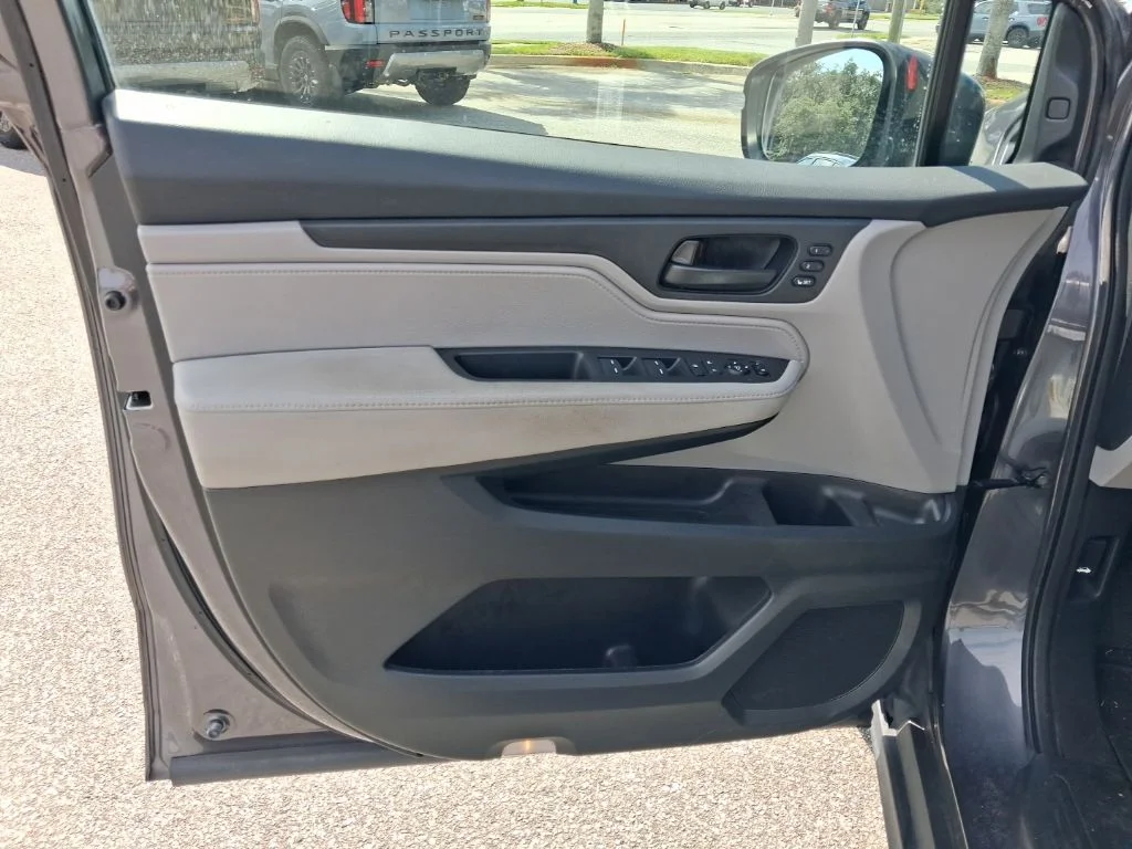 Used 2020 Gray Honda EX-L image 21