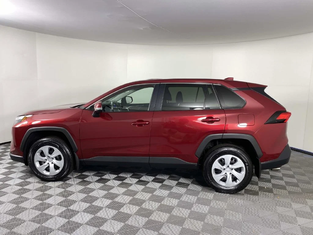 Used 2024 Pearl Toyota LE image 5