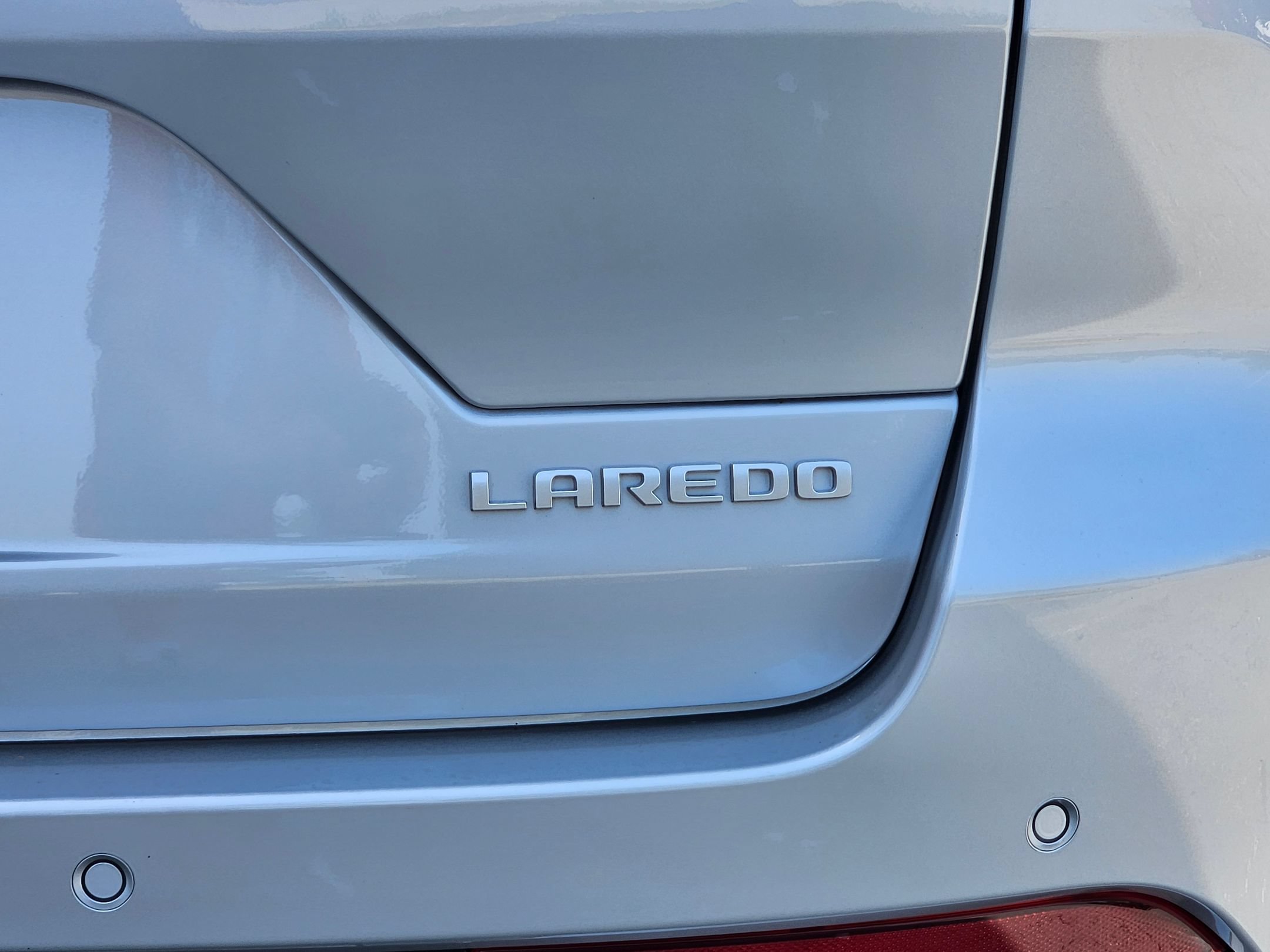 New 2026 Silver Zynith Jeep Laredo image 27