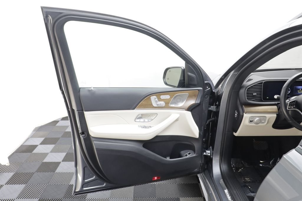 Used 2024 Gray Mercedes-Benz GLE 450 image 5
