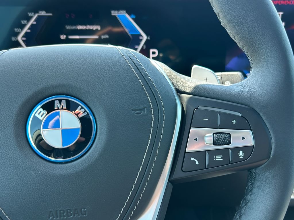 New 2026 Dravit Grey Metallic BMW xDrive50e image 20