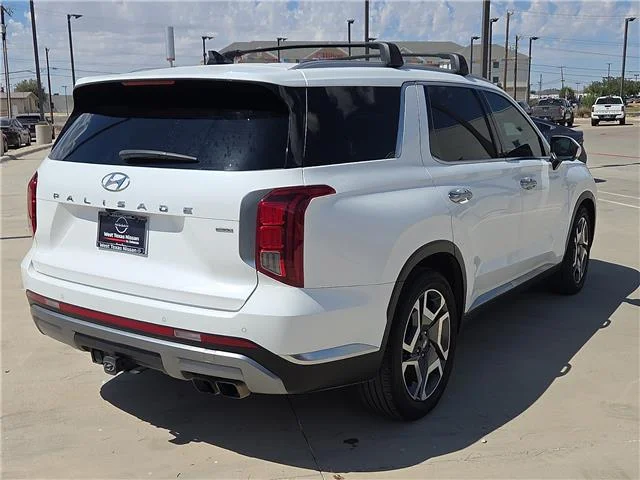 Used 2025 Hyper White Hyundai Limited All-Wheel Drive image 4