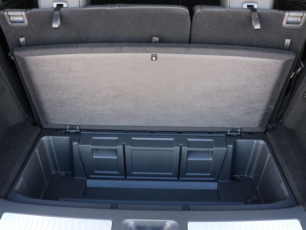 Used 2025 Silver INFINITI Sensory image 37