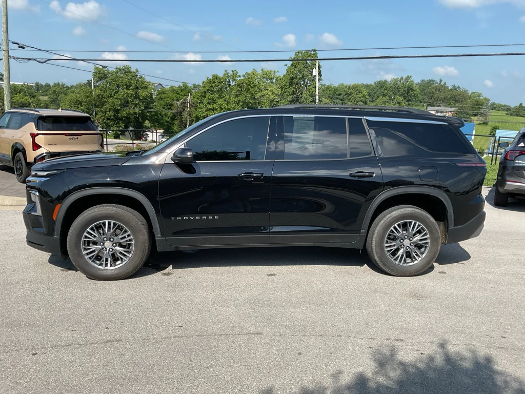 Used 2025 Mosaic Black Metallic Chevrolet AWD LT image 5