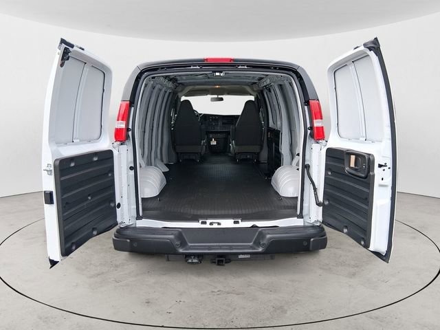 2025 Chevrolet Express Cargo Work Van - Photo 16