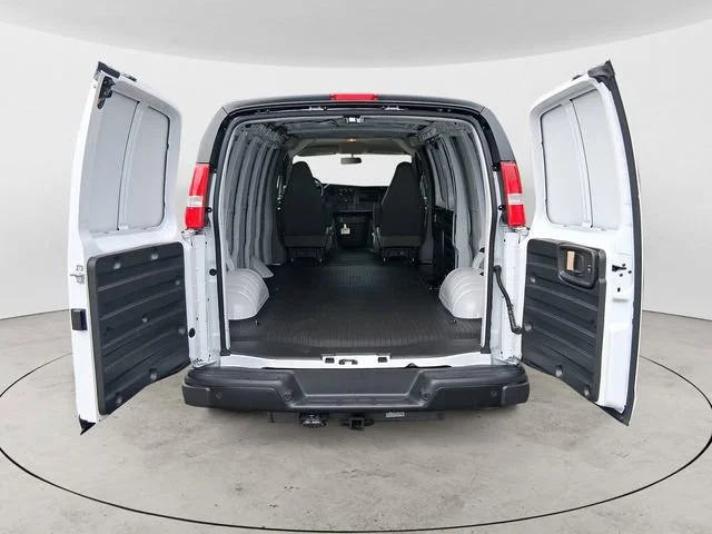 2025 Chevrolet Express Cargo Work Van - Photo 16