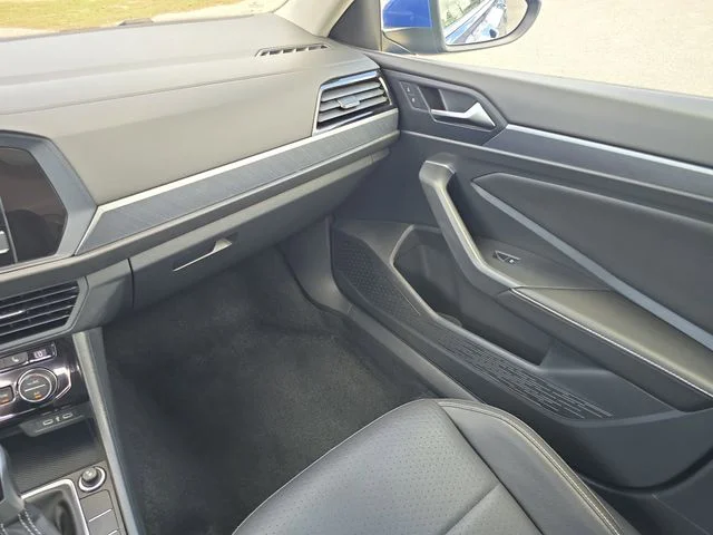 2024 Volkswagen Jetta SE - Photo 12