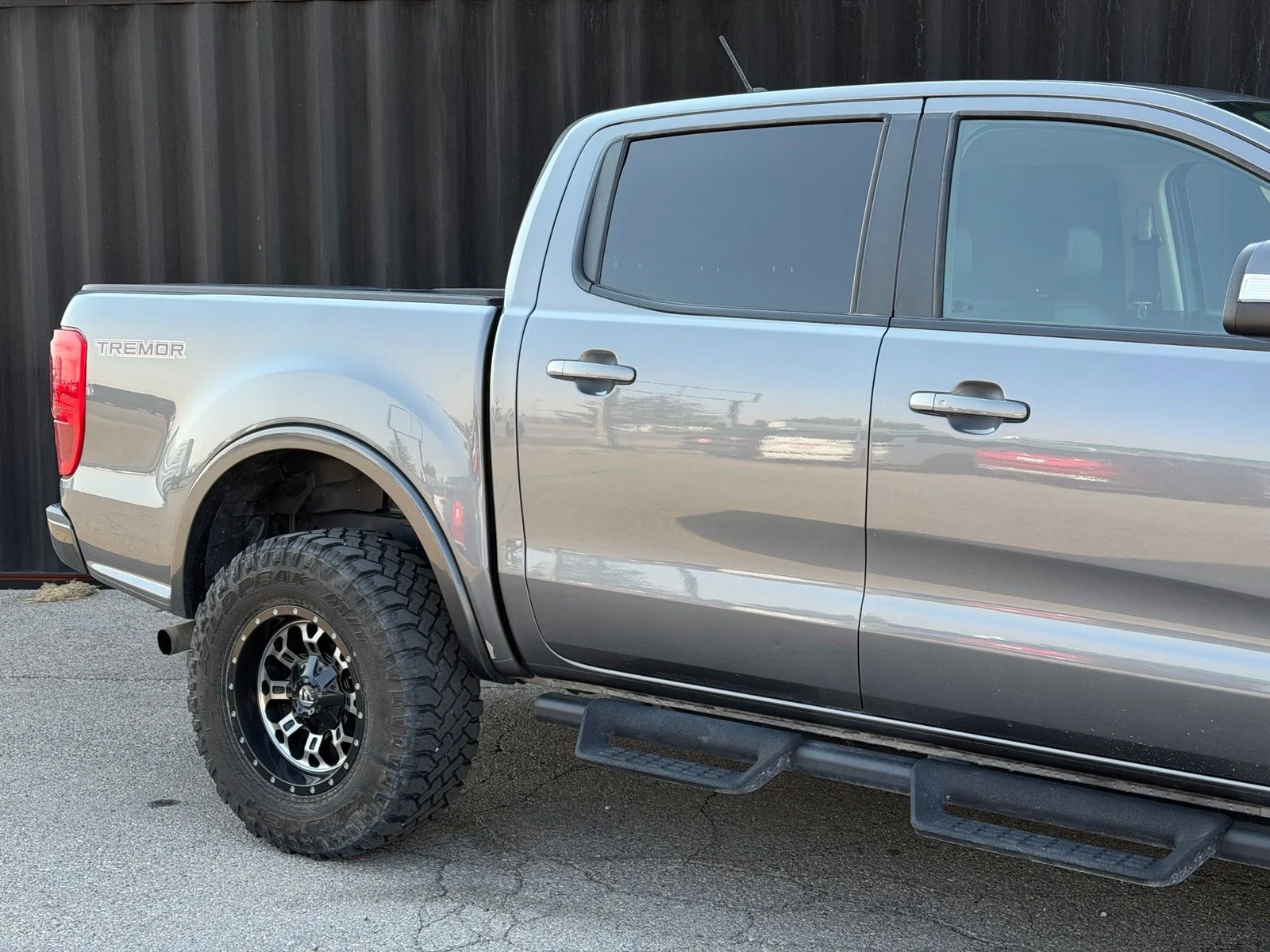 Used 2023 Gray Ford Lariat image 5