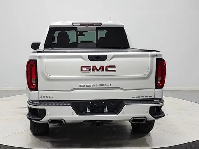 Used 2019 WHITE FROST TRICOAT GMC Denali image 6
