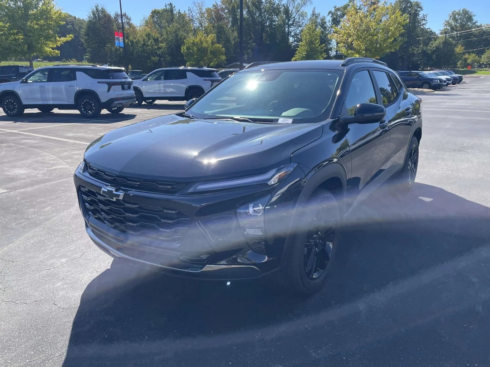 New 2026 Mosaic Black Metallic Chevrolet ACTIV image 3
