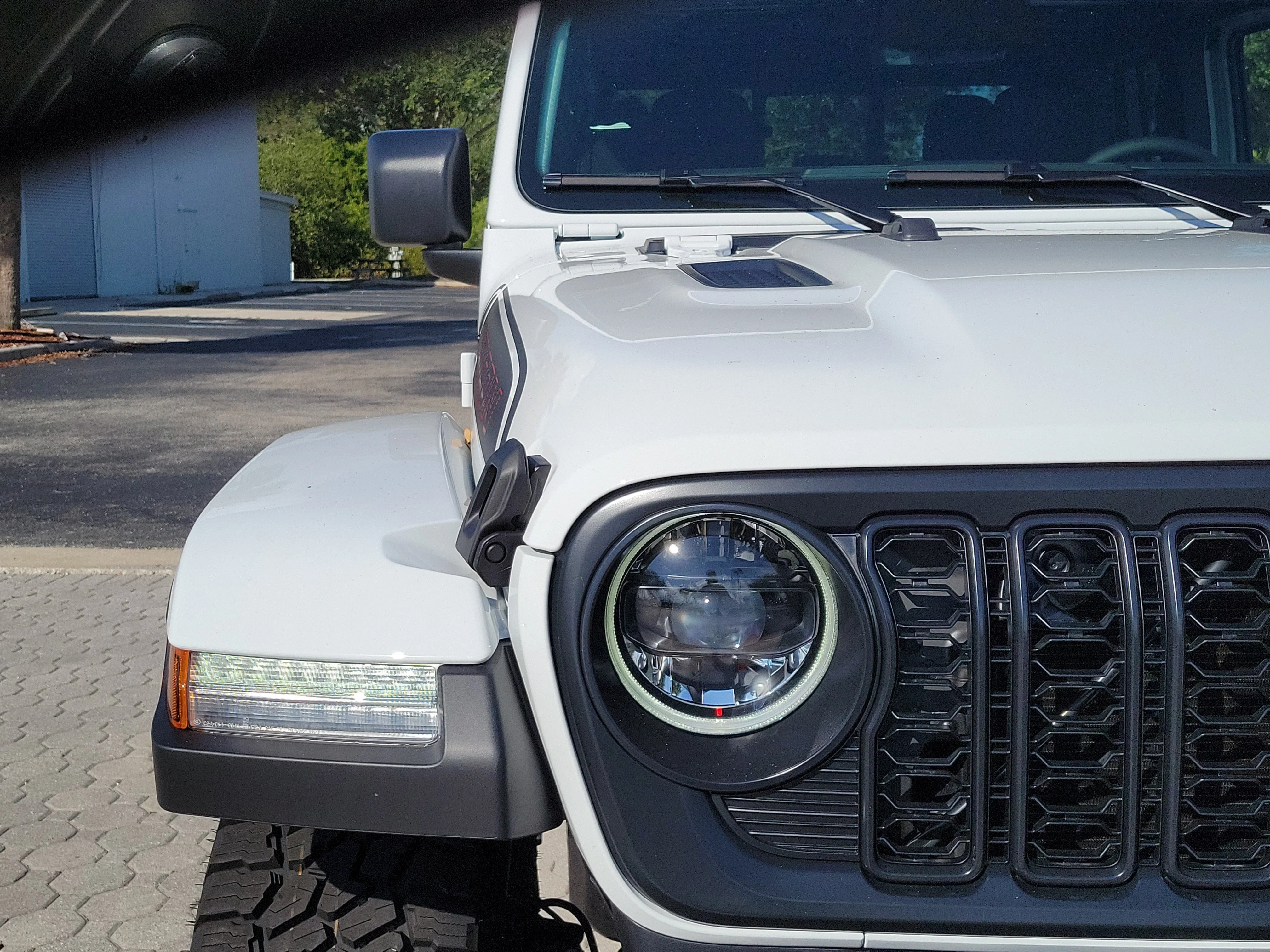 New 2026 Bright White Clearcoat Jeep Shadow Ops image 6