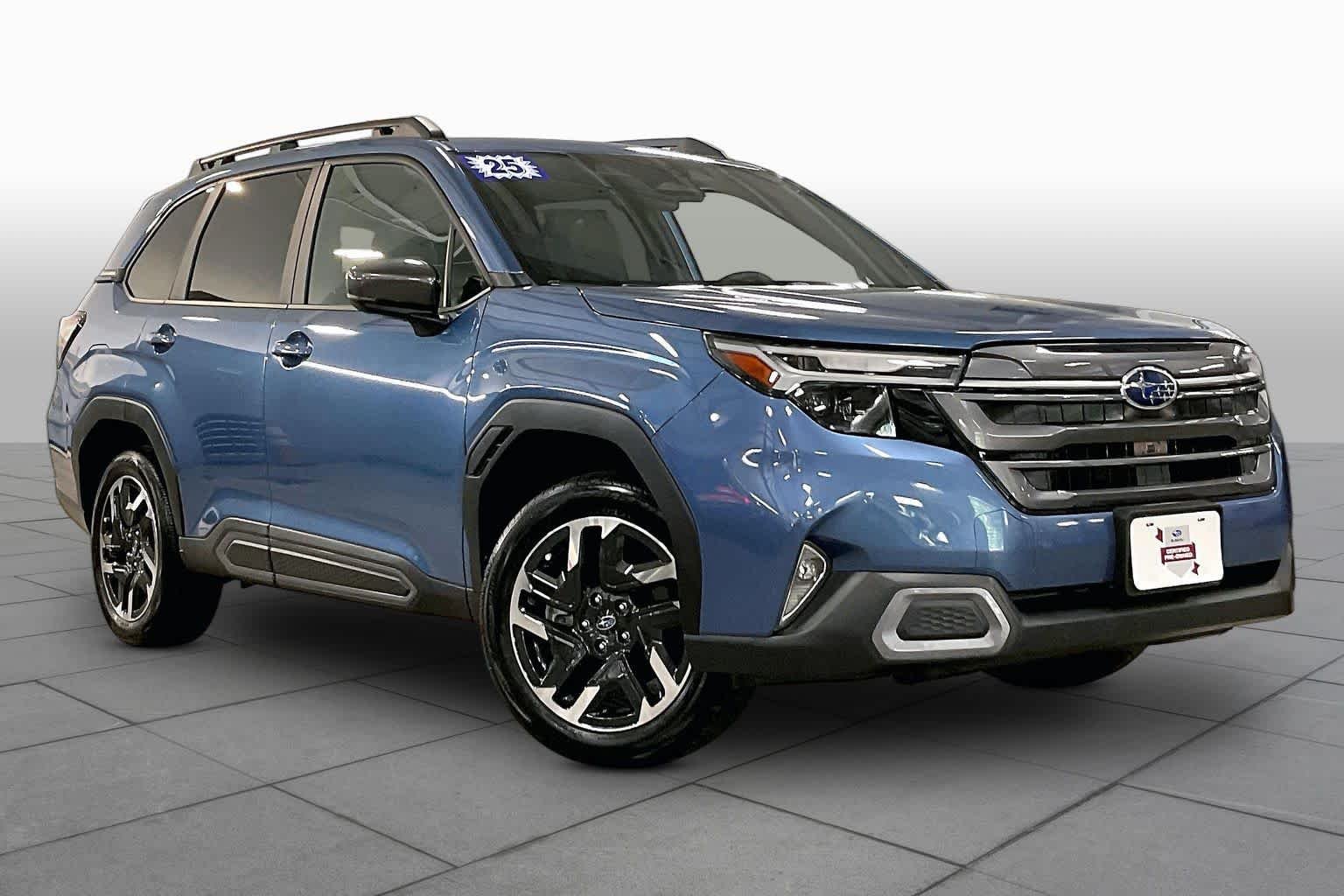 Used 2025 Horizon Blue Pearl Subaru Limited image 2