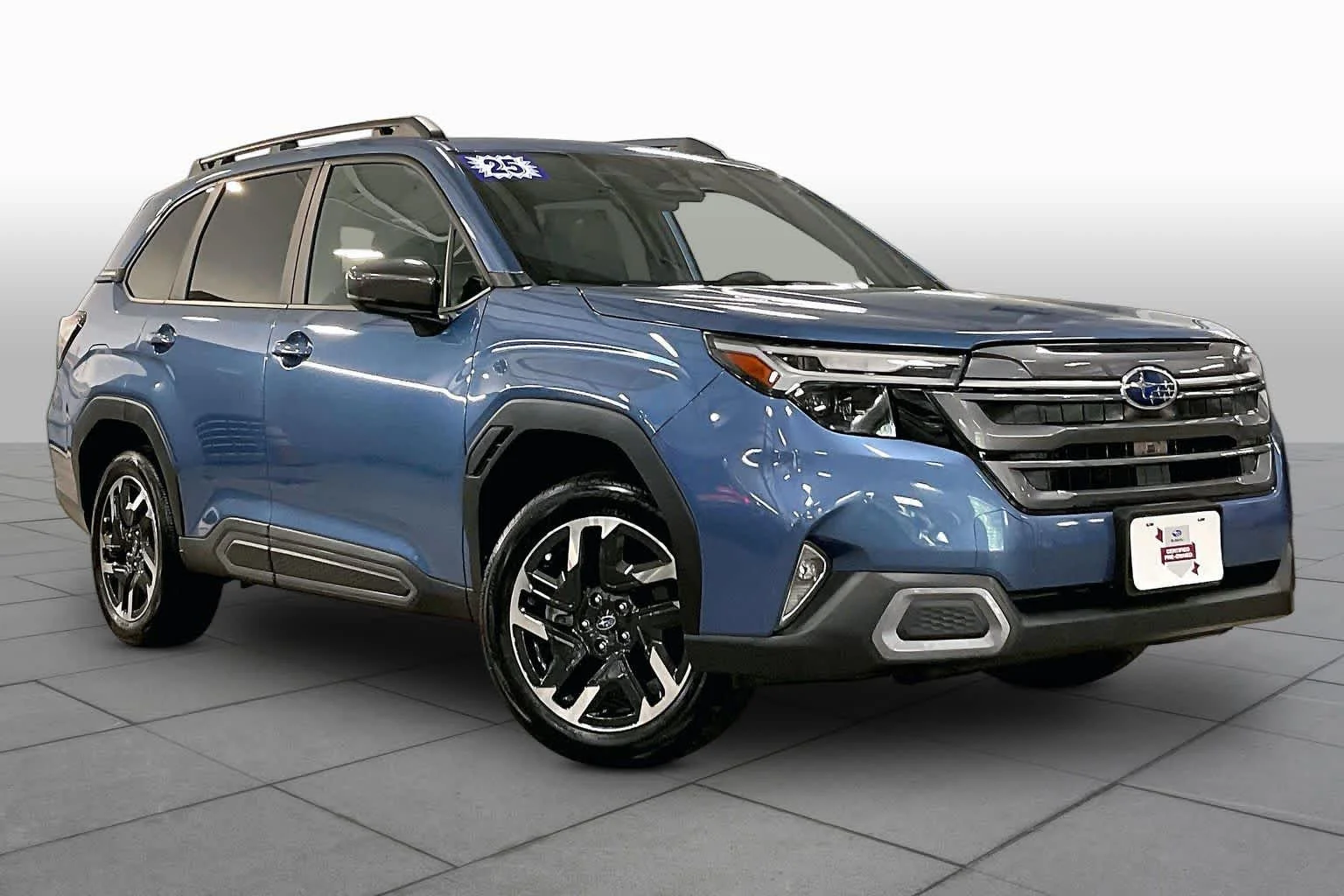 Used 2025 Horizon Blue Pearl Subaru Limited image 3