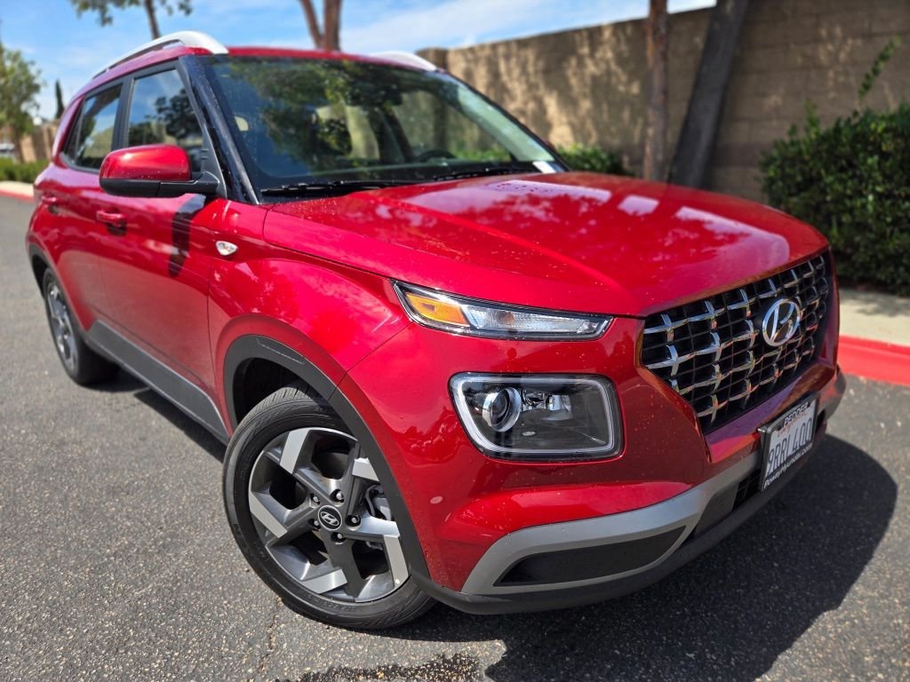 Used 2025 Red Hyundai Limited image 1