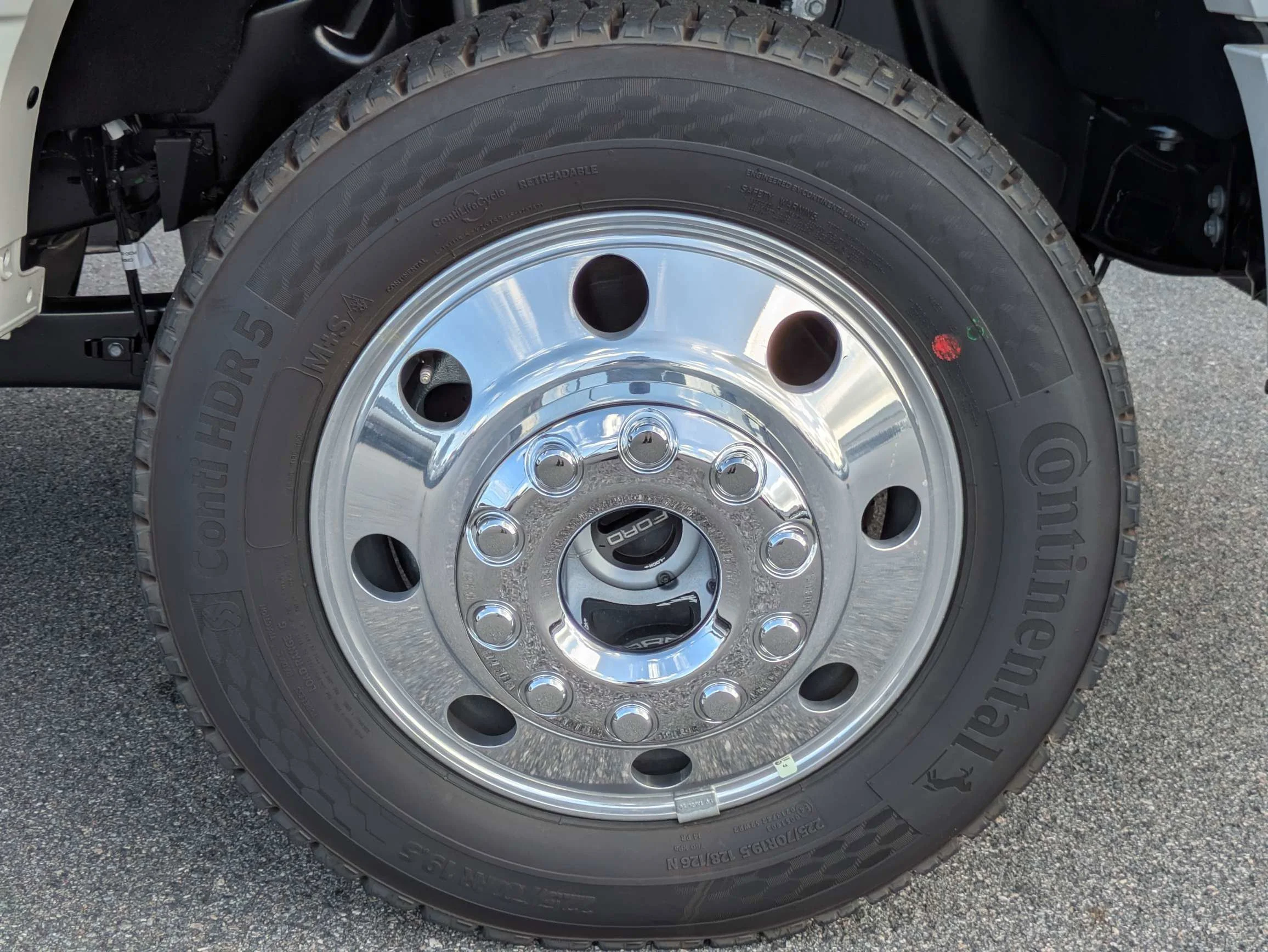 New 2026 Star White Metallic Tri-Coat Ford F-450® Platinum® image 11