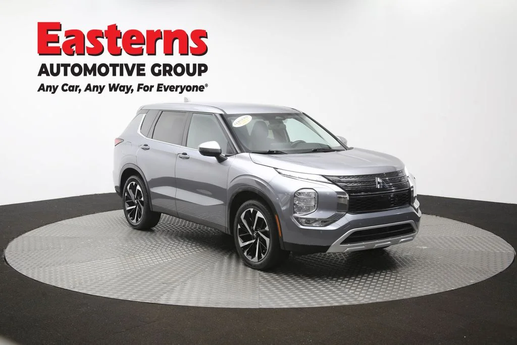 Used 2024 Gray Mitsubishi SE image 48